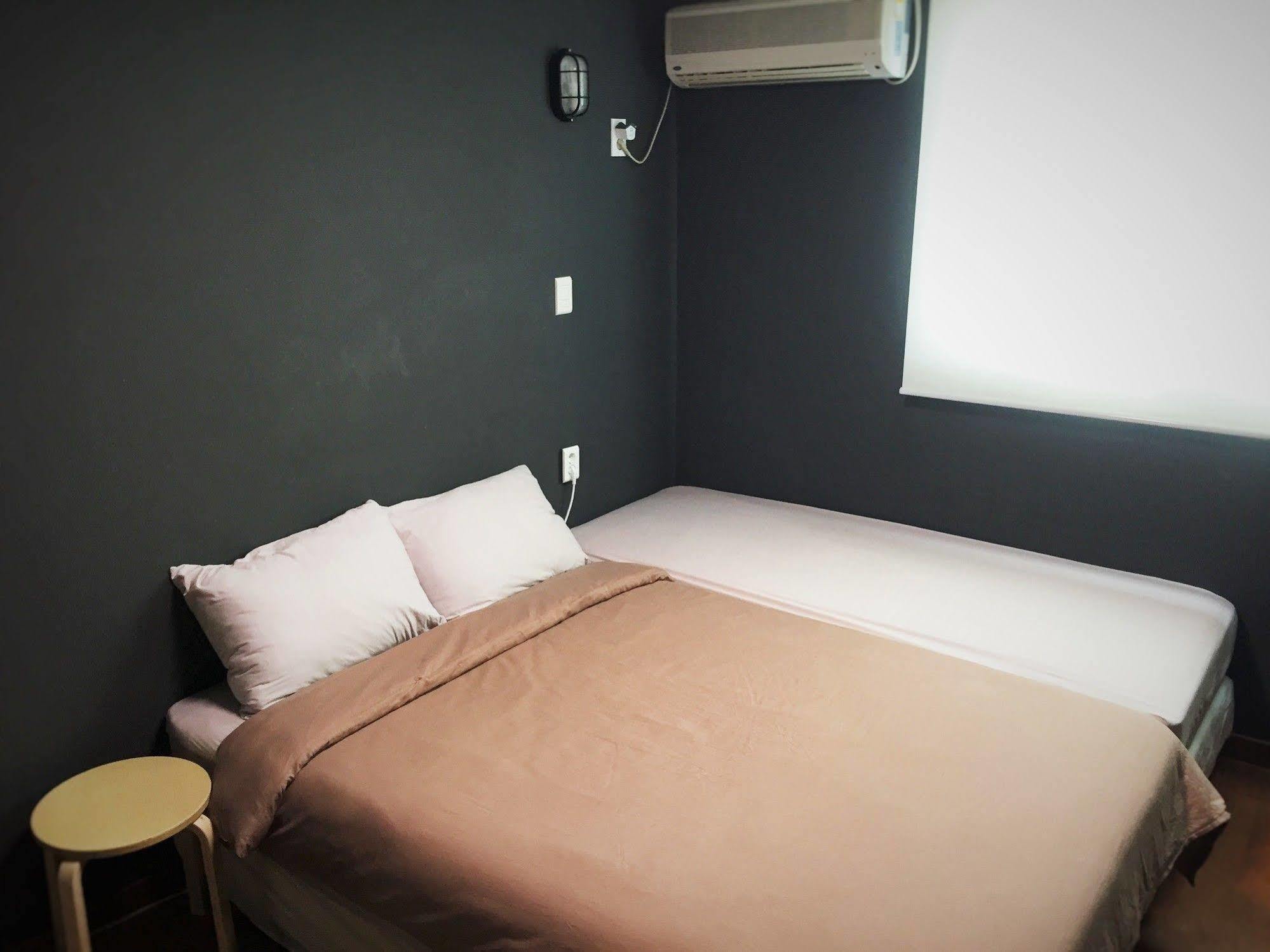 Maro Hotel Jeju Bagian luar foto