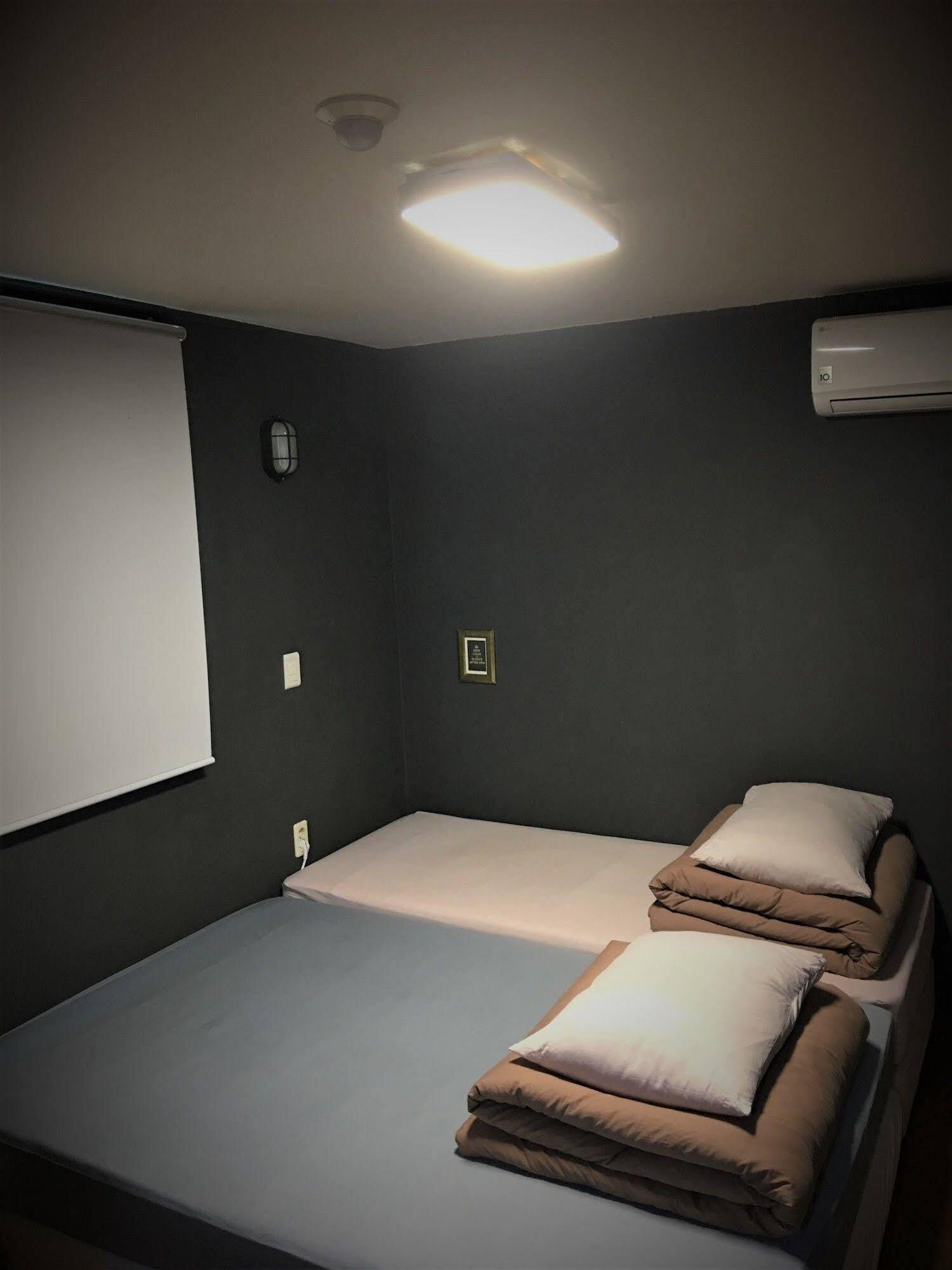 Maro Hotel Jeju Bagian luar foto